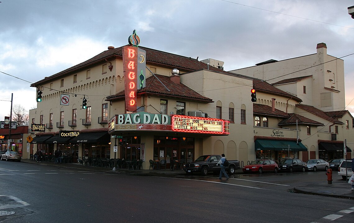 1139px-BagdadTheatre
